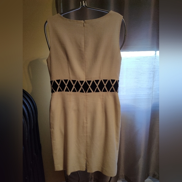 Kay Hunger linen dress - Picture 2 of 9